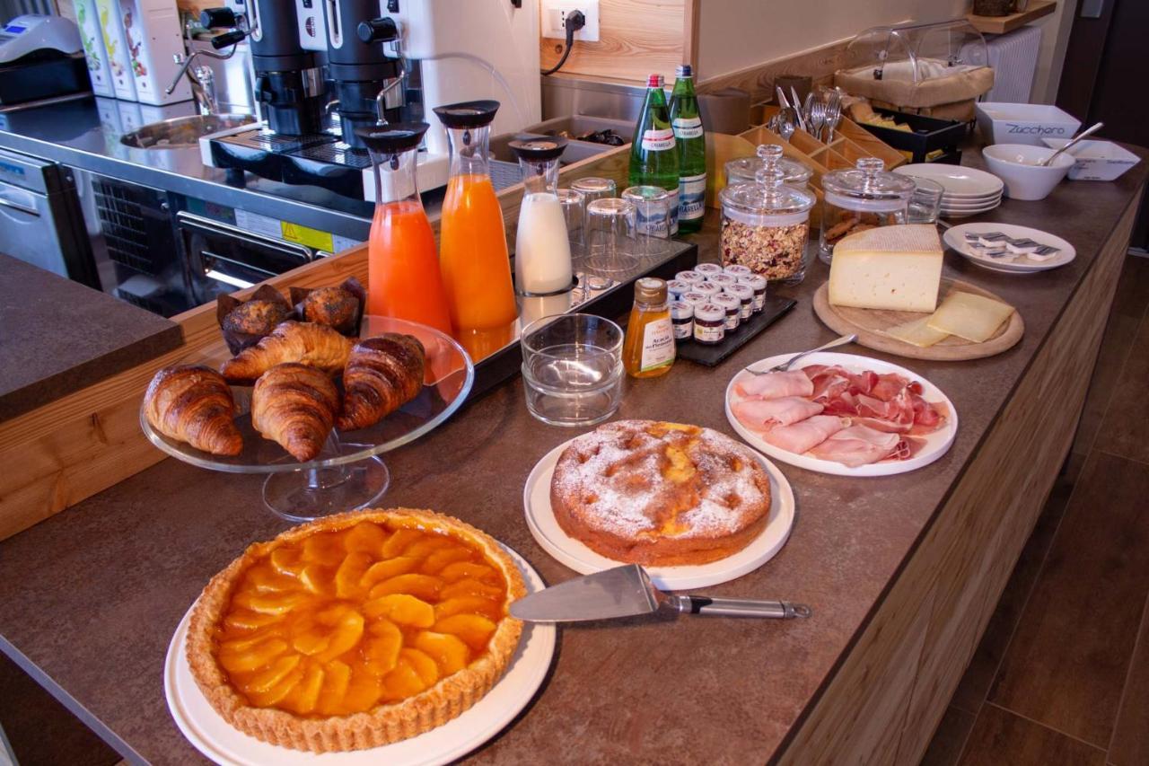 バルツィオ Garni Le Grigne Bed & Breakfast エクステリア 写真